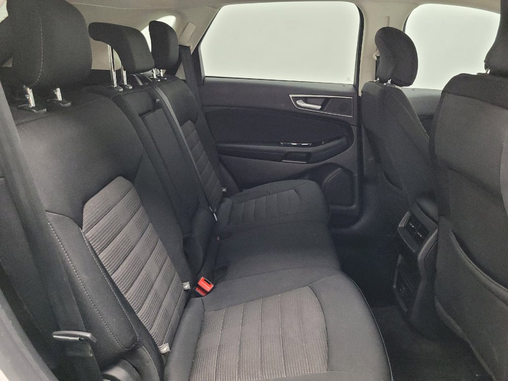 Used 2018 Ford Edge SEL FWD image 19