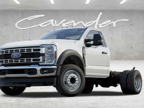New 2025 Ford F450 XLT RWD image 1