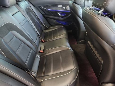 Used 2018 Mercedes-Benz E 63 AMG S image 29