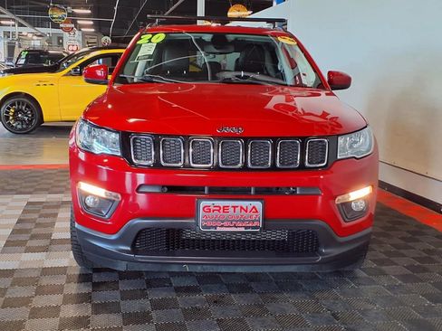 Used 2020 Jeep Compass Latitude w/ Cold Weather Group AWD/4WD image 3