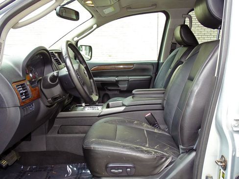 Used 2011 Nissan Armada SL image 12