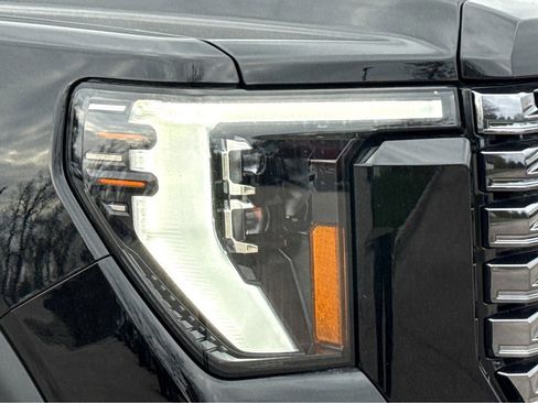 New 2026 GMC Sierra 2500 Denali Ultimate image 19