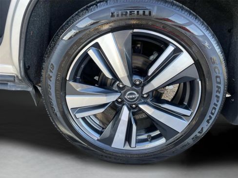 Used 2022 Nissan Rogue SL w/ SL Premium Package image 32