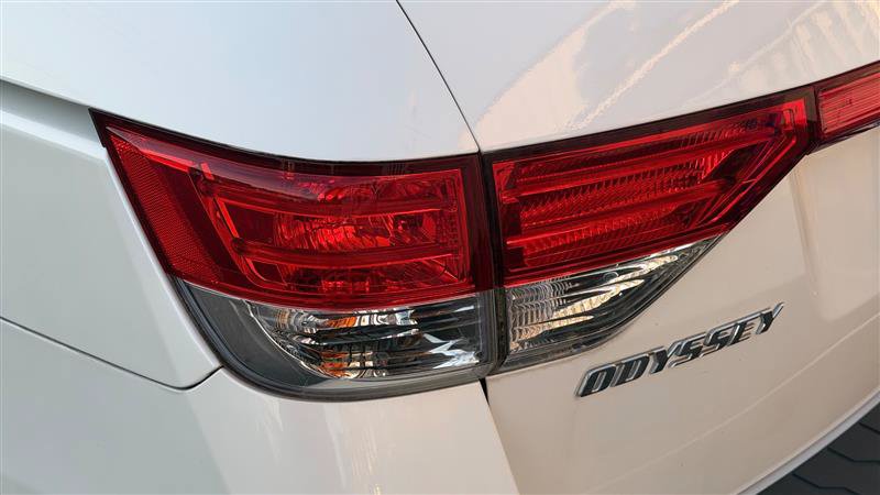 Used 2016 Honda Odyssey Touring image 13