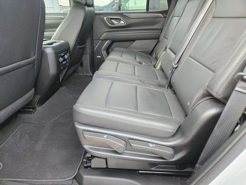 Used 2024 Chevrolet Tahoe LT w/ Luxury Package image 9