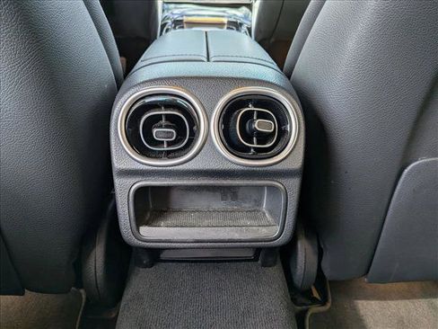 Used 2023 Mercedes-Benz C 300 Sedan image 17