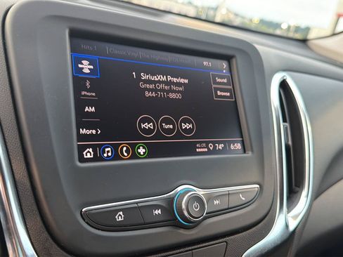 Used 2024 Chevrolet Equinox LT FWD image 23