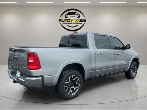Used 2025 RAM 1500 Laramie AWD/4WD image 7