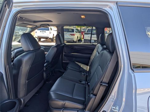 Used 2025 Honda Passport EX-L image 14