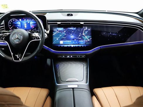 Used 2024 Mercedes-Benz E 350 4MATIC Sedan w/ Driver Assistance Package image 24