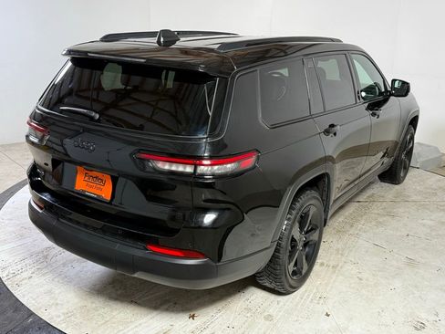 Certified 2025 Jeep Grand Cherokee L Limited w/ Black Appearance Package image 7