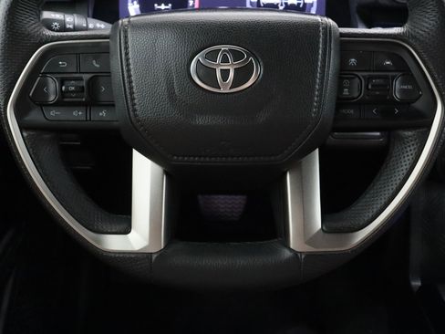 Certified 2025 Toyota Tacoma TRD Off-Road AWD/4WD image 25