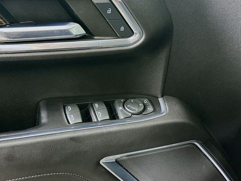 Used 2023 GMC Sierra 1500 Elevation image 15