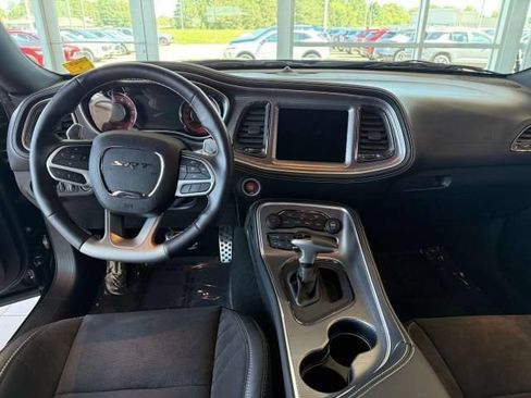 Used 2022 Dodge Challenger SRT Hellcat RWD image 15