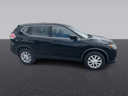 Used 2016 Nissan Rogue S AWD/4WD image 10