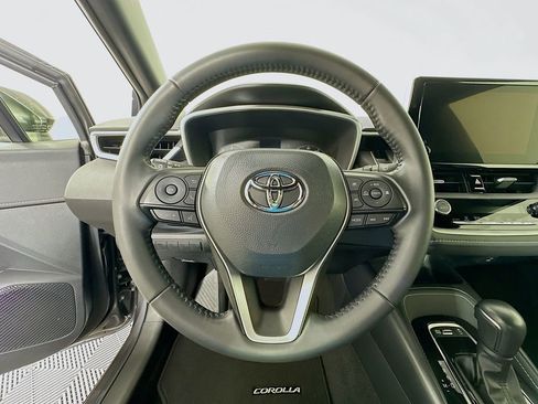 Used 2023 Toyota Corolla SE image 11