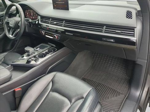 Used 2018 Audi Q7 3.0T Prestige w/ Prestige Package image 22
