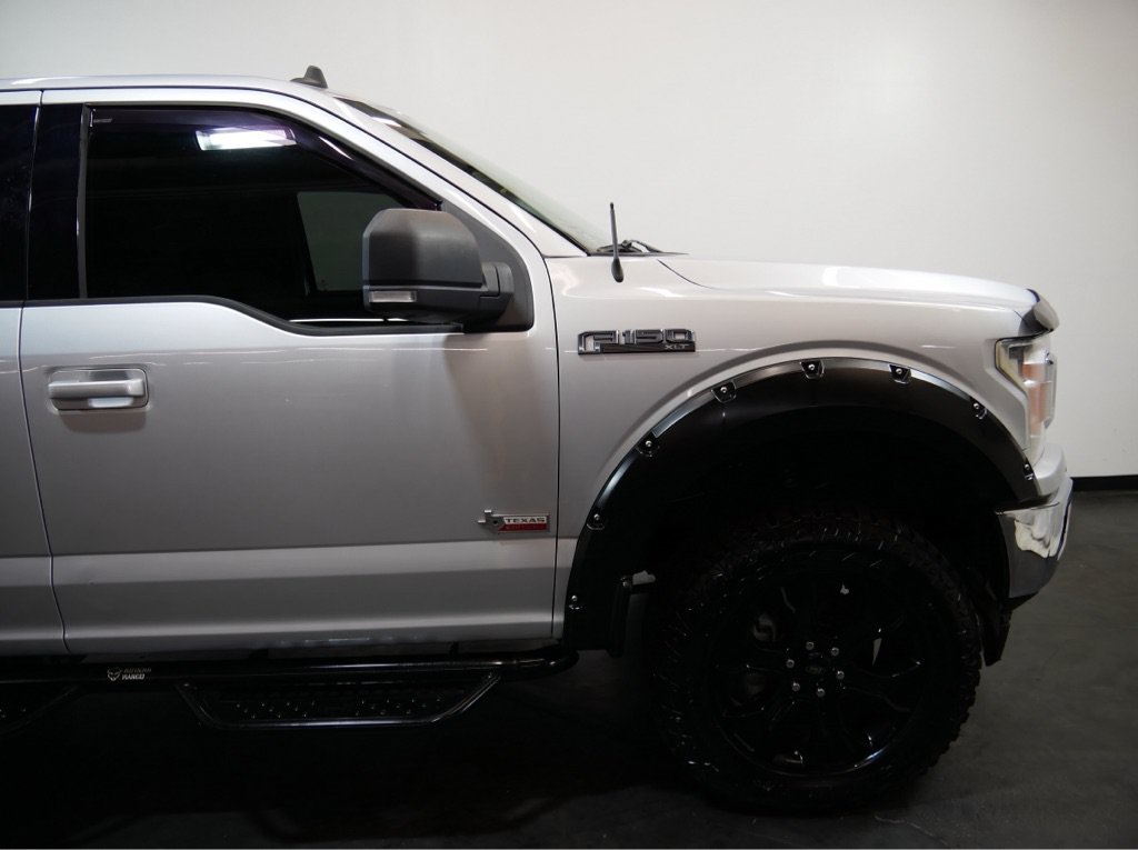 Used 2019 Ford F150 XLT w/ Equipment Group 302A Luxury AWD/4WD image 12