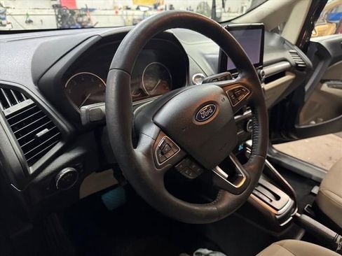 Used 2019 Ford EcoSport SE w/ SE Convenience Package image 7
