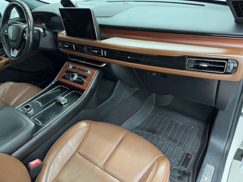 Used 2021 Lincoln Aviator Reserve w/ Equipment Group 208A RWD image 10