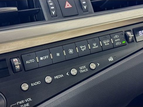 Used 2019 Lexus ES 350 image 16