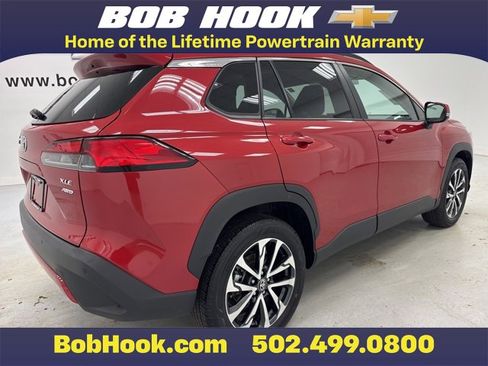 Used 2024 Toyota Corolla Cross XLE image 5