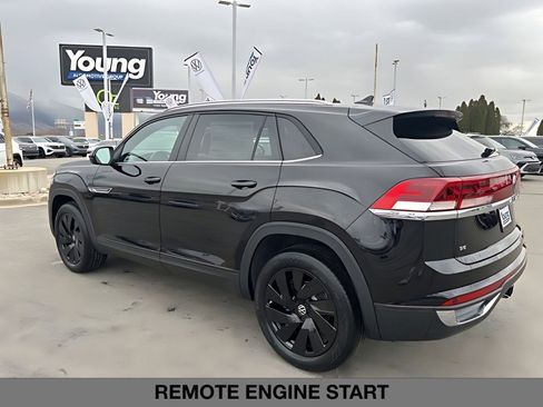 New 2026 Volkswagen Atlas Cross Sport SE image 7