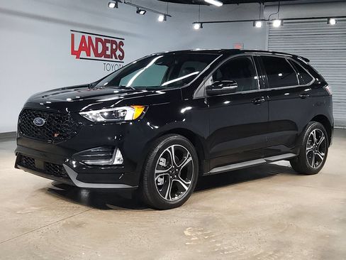 Used 2023 Ford Edge ST AWD/4WD image 3