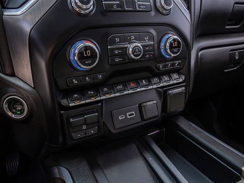 Used 2020 GMC Sierra 1500 Denali w/ Denali Ultimate Package image 26