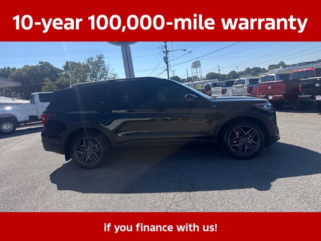 Used 2025 Ford Explorer ST-Line w/ Premium Package RWD image 12