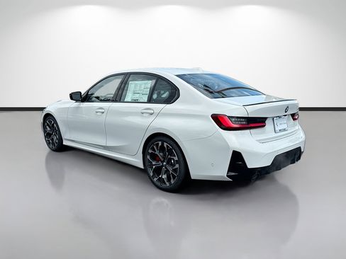 New 2026 BMW 330i Sedan w/ M Sport Package RWD image 5