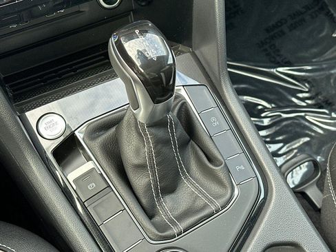 New 2026 Volkswagen Taos SEL image 21