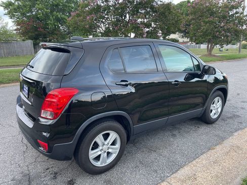 Used 2020 Chevrolet Trax LS w/ Tint and Cruise Package image 6