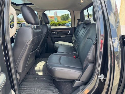 Used 2018 RAM 1500 Laramie AWD/4WD image 15
