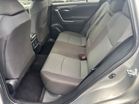 Used 2025 Toyota RAV4 XLE image 23