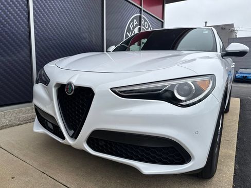 Used 2023 Alfa Romeo Stelvio Sprint AWD/4WD image 18