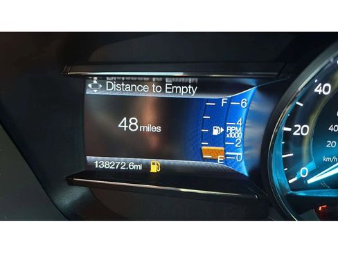 Used 2017 Ford Explorer XLT w/ Equipment Group 202A AWD/4WD image 17
