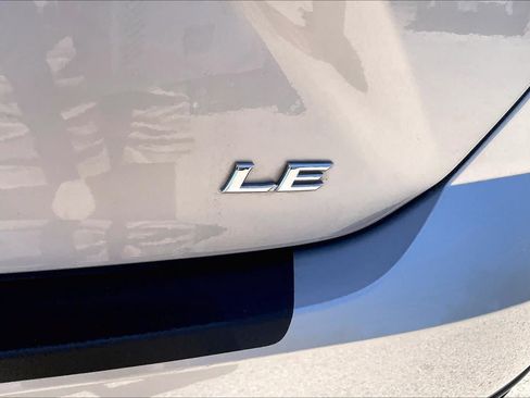 Used 2025 Toyota Camry LE w/ Convenience Package FWD image 10