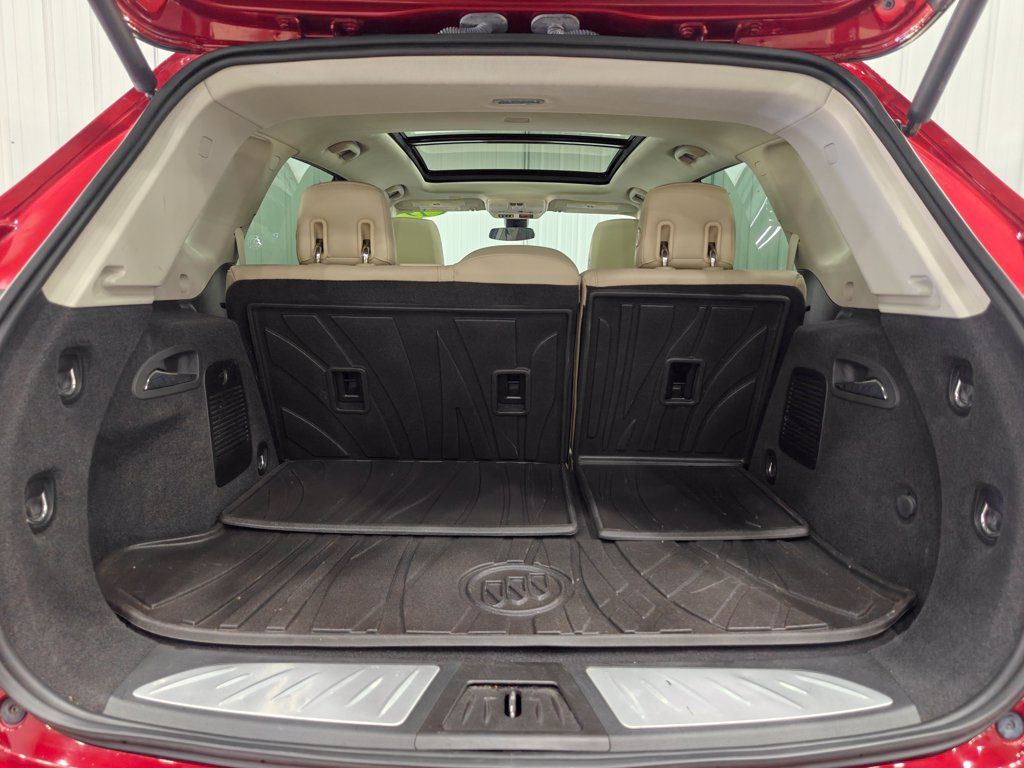 Used 2019 Buick Envision Premium w/ LPO, Active Package AWD/4WD image 31
