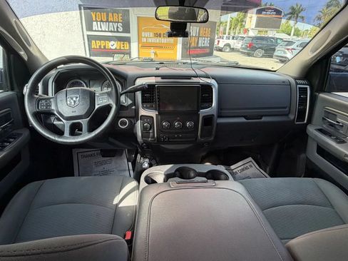 Used 2017 RAM 2500 SLT AWD/4WD image 3