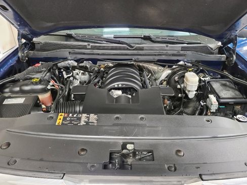 Used 2017 GMC Sierra 1500 SLE w/ SLE Value Package image 16