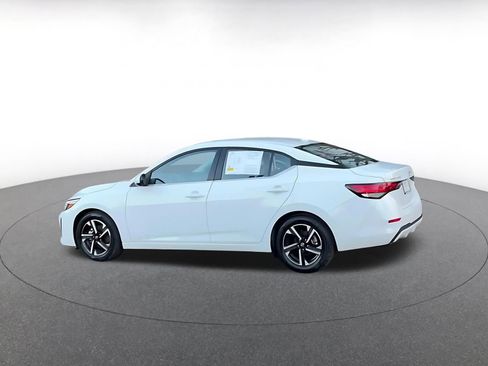 Used 2025 Nissan Sentra SV image 10