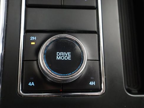 Used 2024 Ford Expedition Max XLT image 51