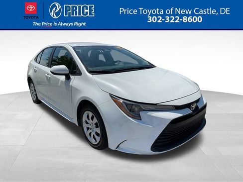 Used 2024 Toyota Corolla LE FWD image 1