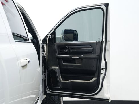 Used 2022 RAM 2500 Limited AWD/4WD image 25