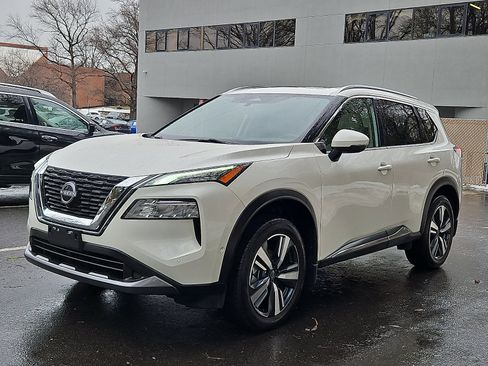 Certified 2023 Nissan Rogue SL w/ SL Premium Package image 3