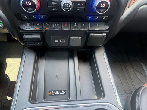 Used 2022 Chevrolet Silverado 3500 High Country AWD/4WD image 43