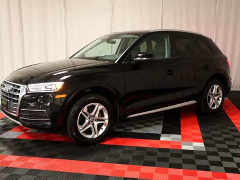 Used 2018 Audi Q5 2.0T Premium w/ Convenience Package image 3