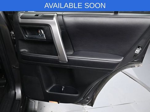 Used 2017 Toyota 4Runner SR5 Premium w/ Convenience Package AWD/4WD image 34