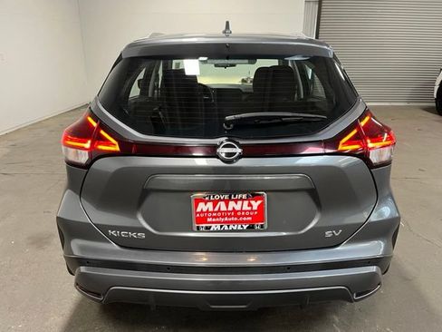 Used 2024 Nissan Kicks SV FWD image 4